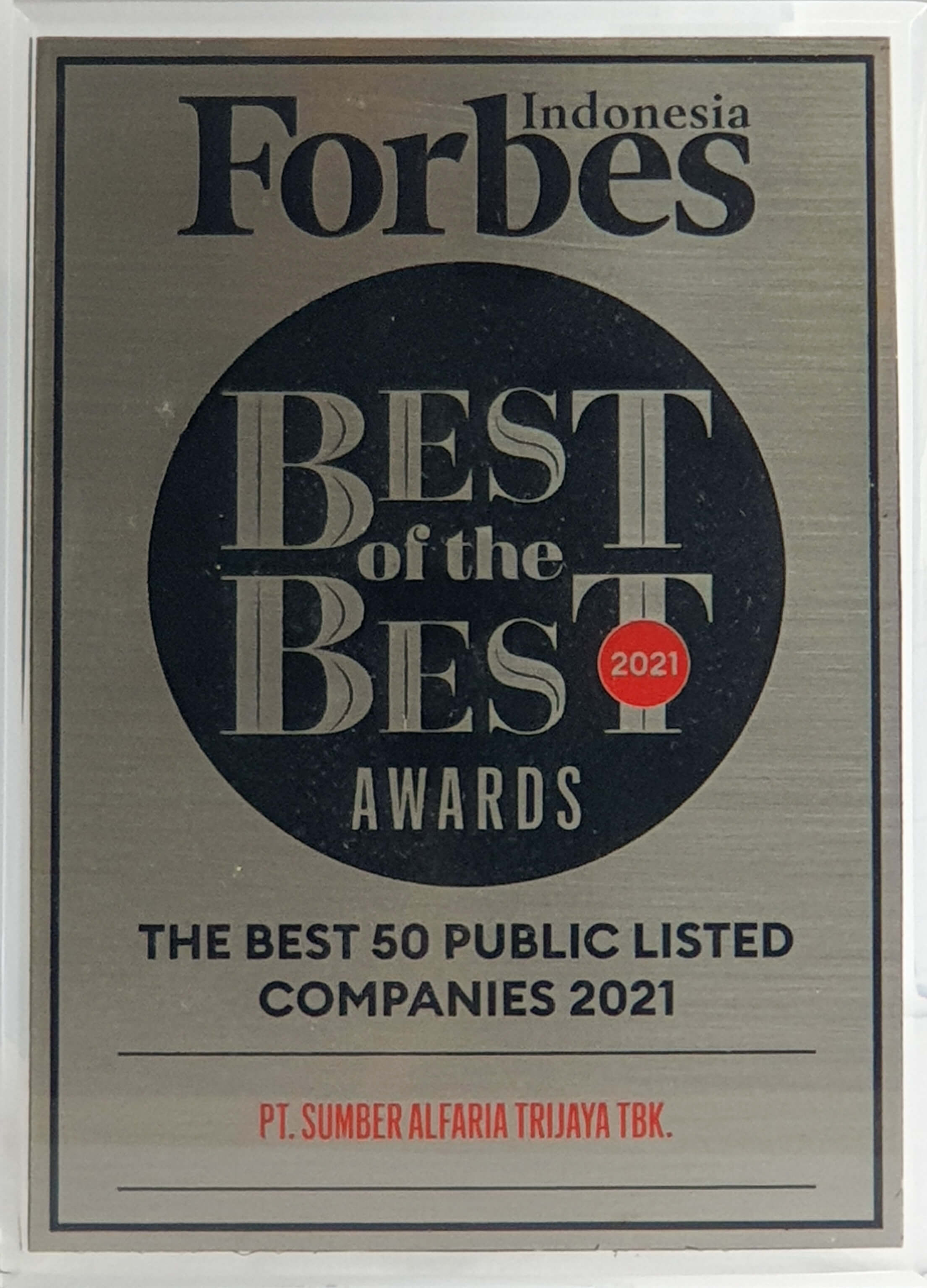 Image reward The Best 50 Public Listed Companies 2021 dari Forbes Indonesia