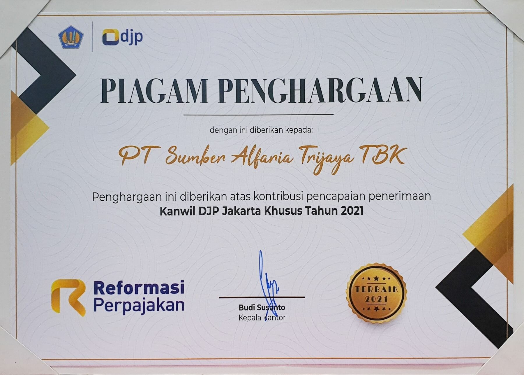 Image reward Penghargaan Kanwil DJP Jakarta Khusus Tahun 2021